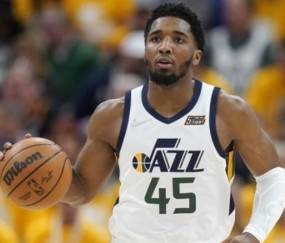 爵士目前无意交易米切尔 安吉期待他未来转型控卫