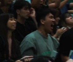 手机安全登录入口-克罗斯接董健助攻完成双手暴扣引爆全场！观众尖叫欢呼海啸般袭来