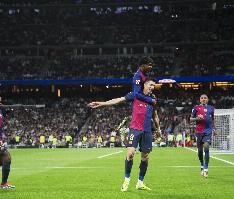 官方网-每体：莱万迎个人巴萨150场里程碑，对瓦伦五场打进七球